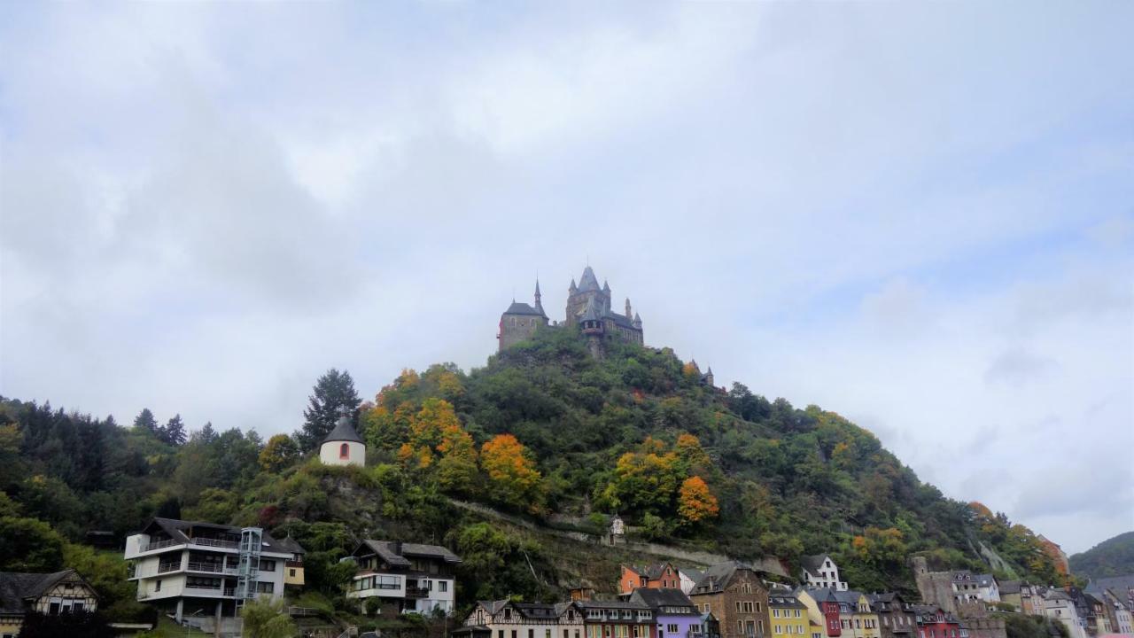 Ferienhaus Erich Bremm Mit Moselblick Neef Luaran gambar